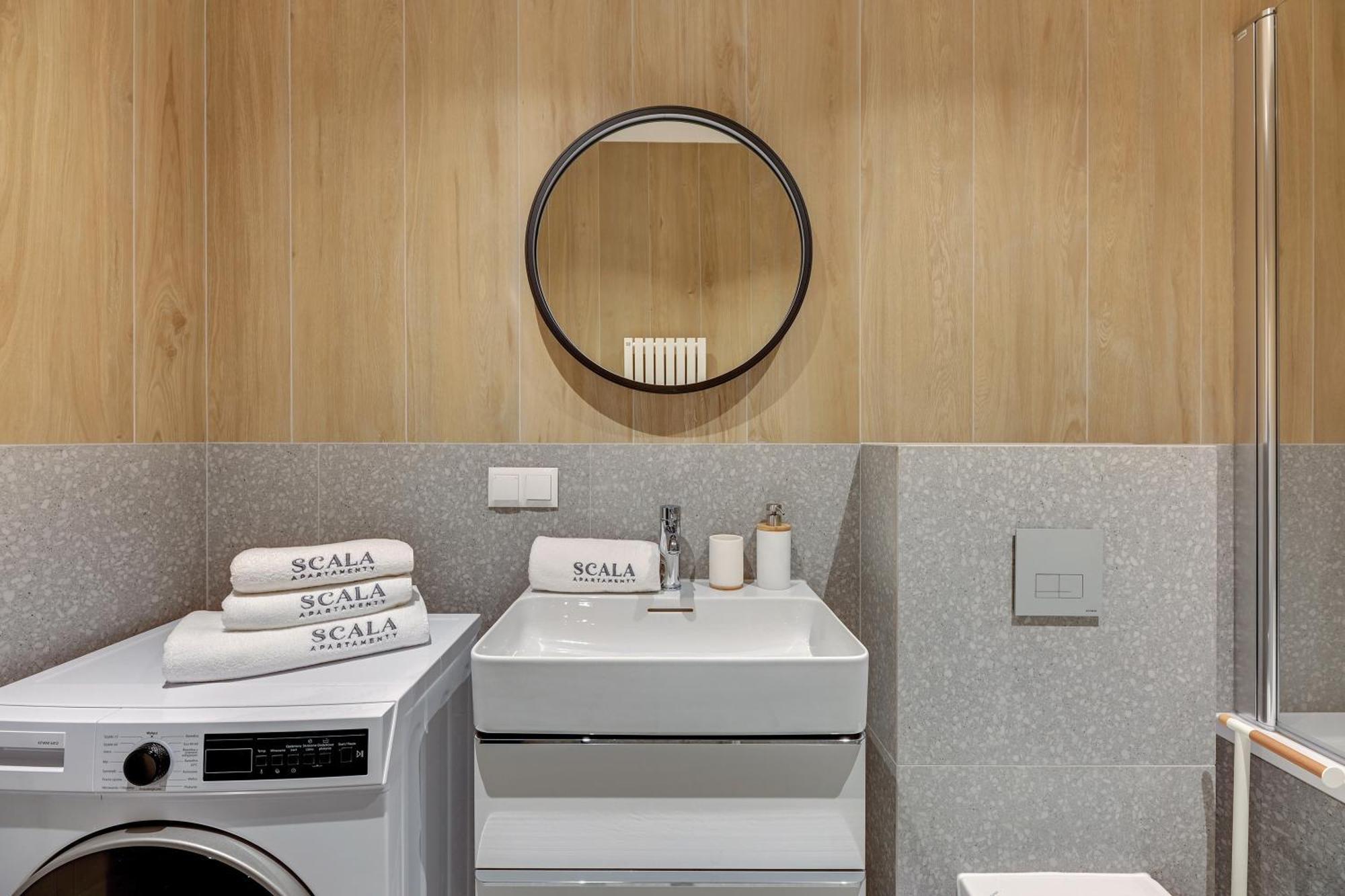 Scala City Center Apartments & Studio By Lion Apartments Gdansk Bagian luar foto