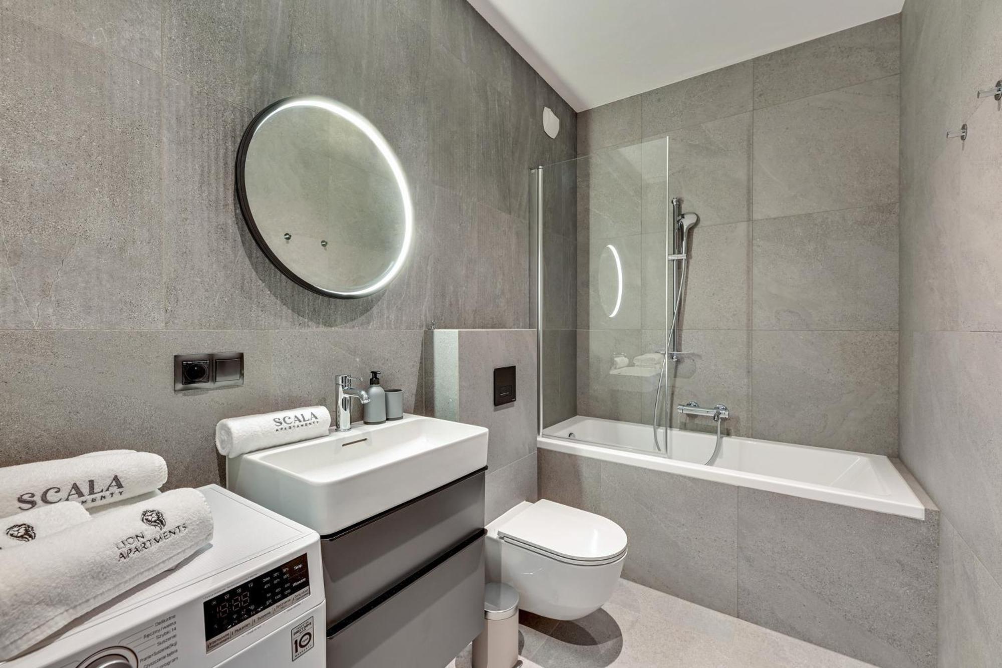 Scala City Center Apartments & Studio By Lion Apartments Gdansk Bagian luar foto